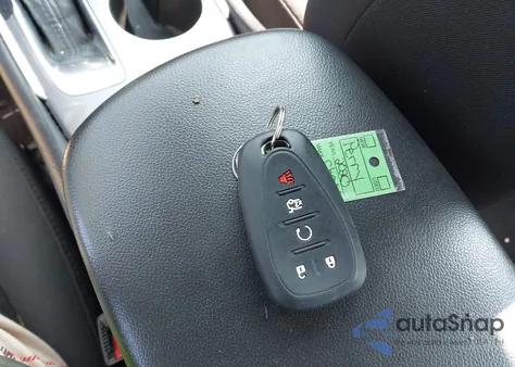 2020 Chevrolet Malibu Fwd 1Fl из США, поврежденный, VIN 1G1ZC5ST2LF110240